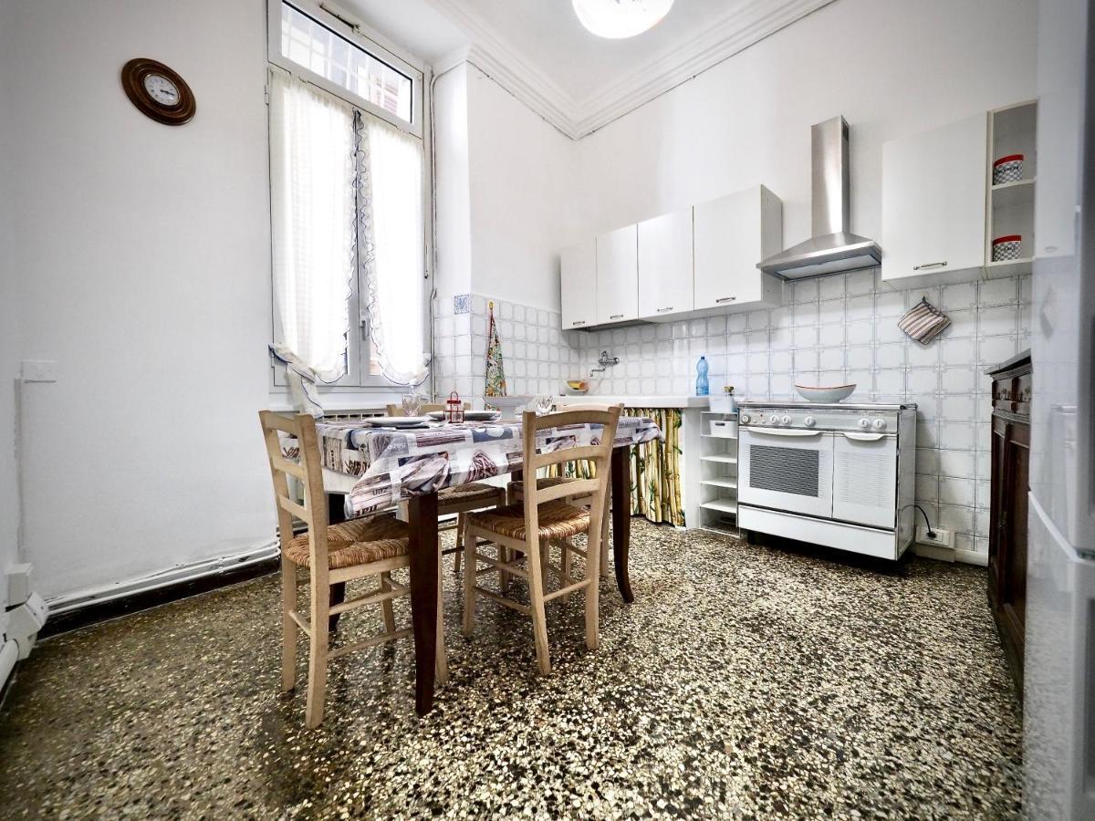Dimora Sarzano Acquario - Genovabnb It Apartment Екстериор снимка